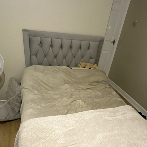 Grey velvet upholstered tufted - upholstered,